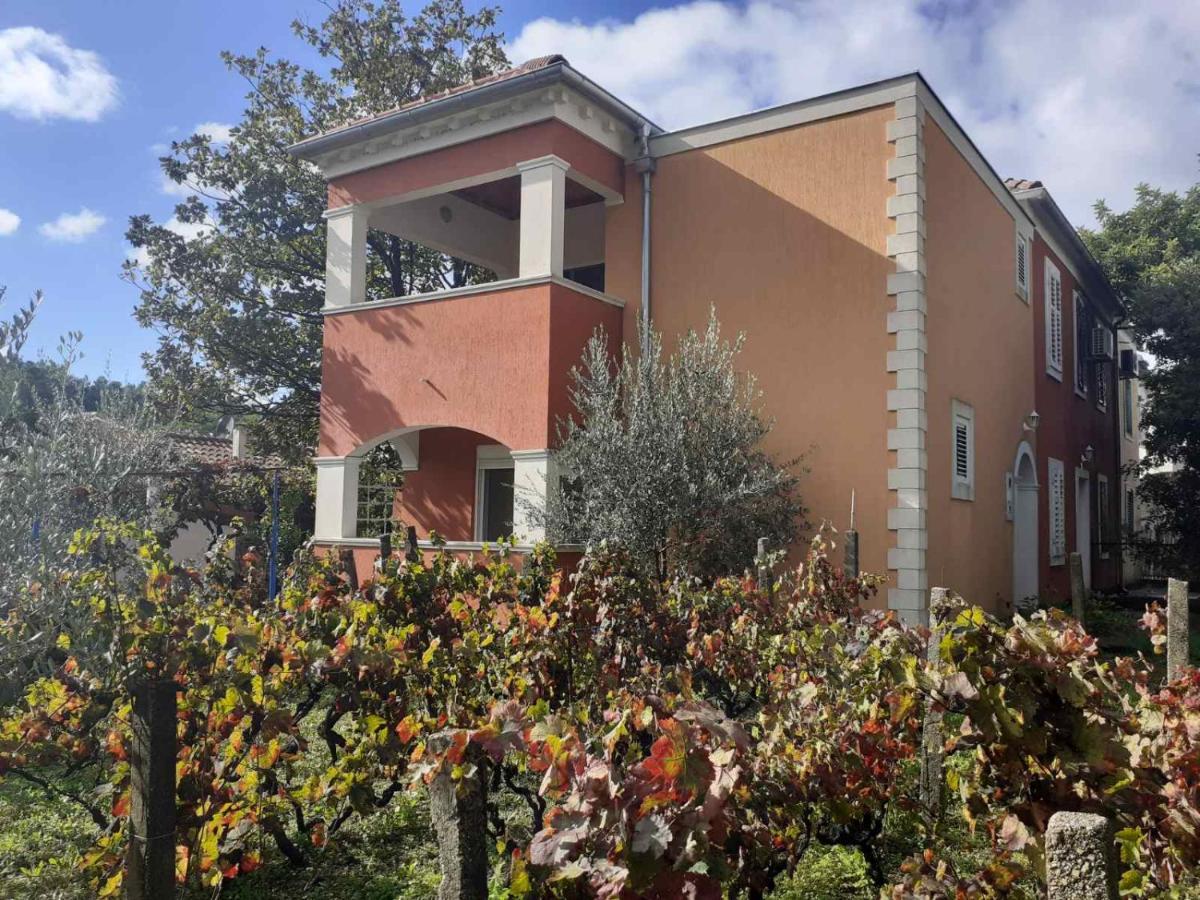 Apartments Rolovina Tivat Bagian luar foto