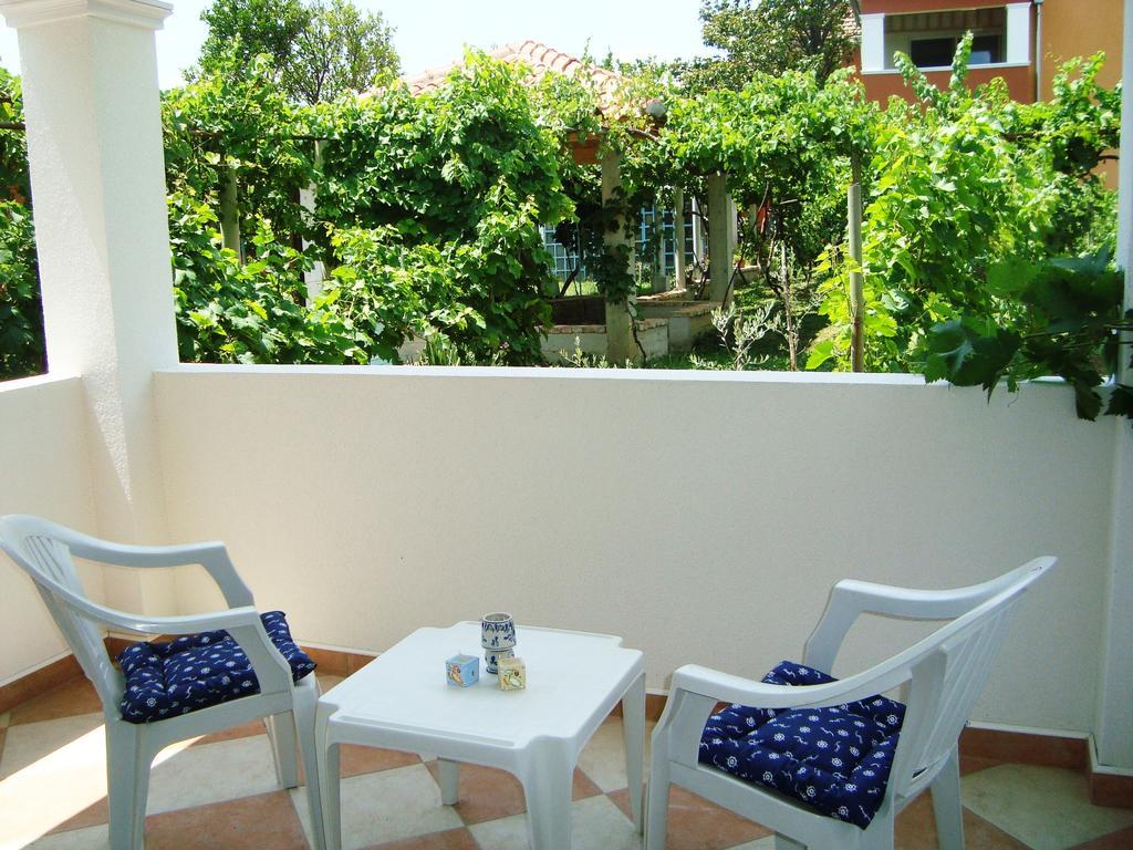 Apartments Rolovina Tivat Ruang foto