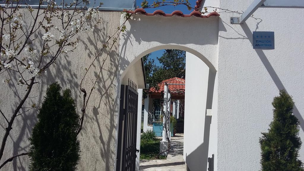 Apartments Rolovina Tivat Bagian luar foto