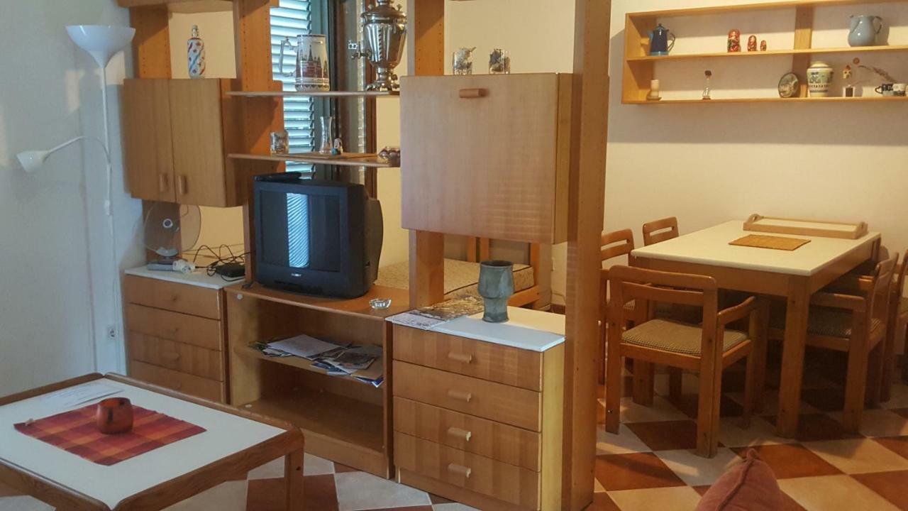 Apartments Rolovina Tivat Ruang foto